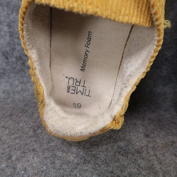 Time and Tru Shoes Women 6.5 Sneaker Casual Fashion Slip On Corduroy Yellow Flat - Picture 7 of 13